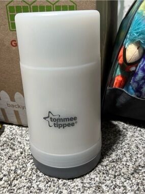 Tommee Tippee Travel Baby Bottle Warmer Hot Cold Insulated 500ml Model# C500A01